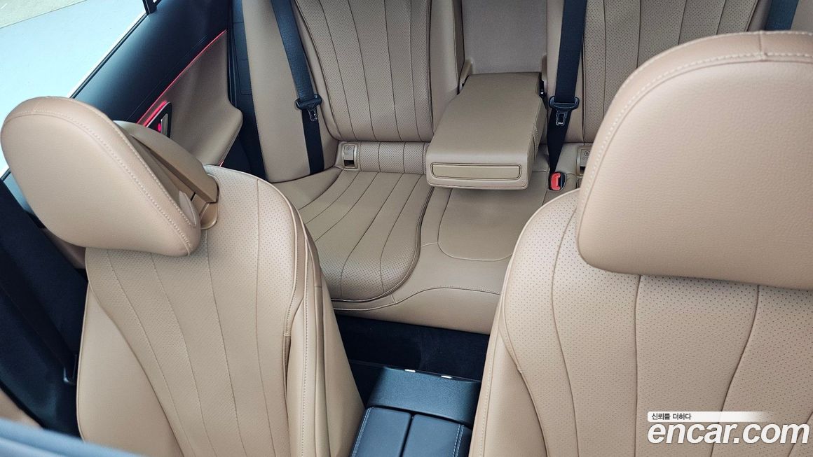 Mercedes-Benz E-Class 2025