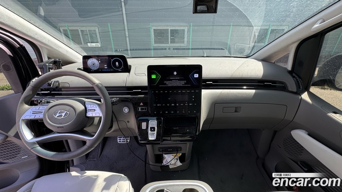 Hyundai Staria 2023