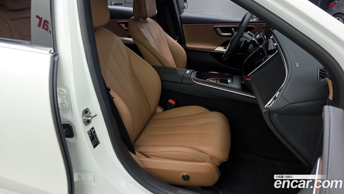 Mercedes-Benz E-Class 2025