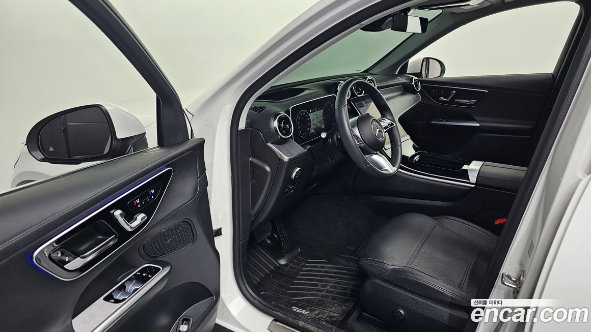 Mercedes-Benz GLC-Class 2024