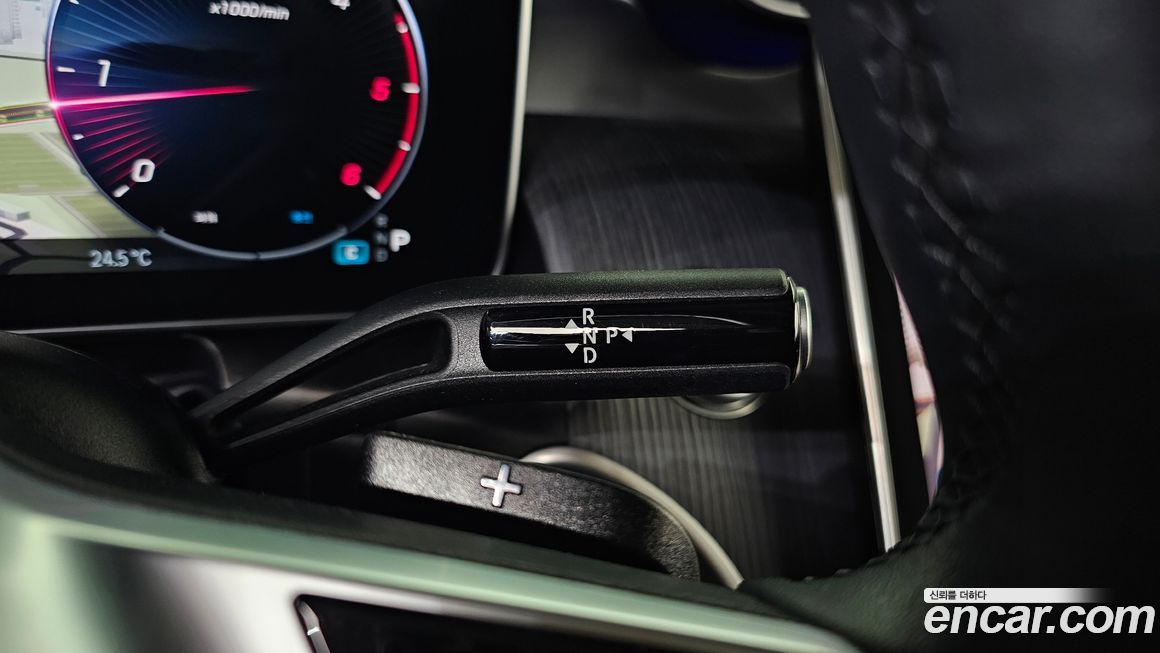 Mercedes-Benz GLC-Class 2024