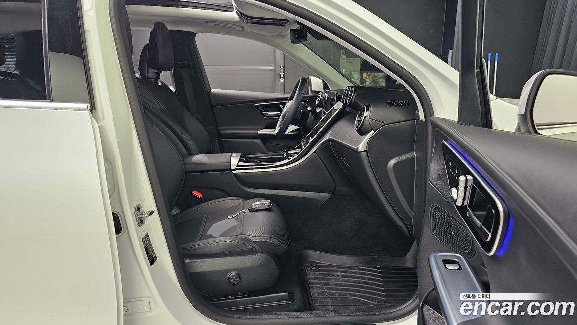 Mercedes-Benz GLC-Class 2024