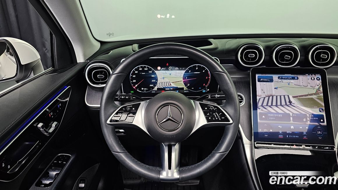 Mercedes-Benz GLC-Class 2024