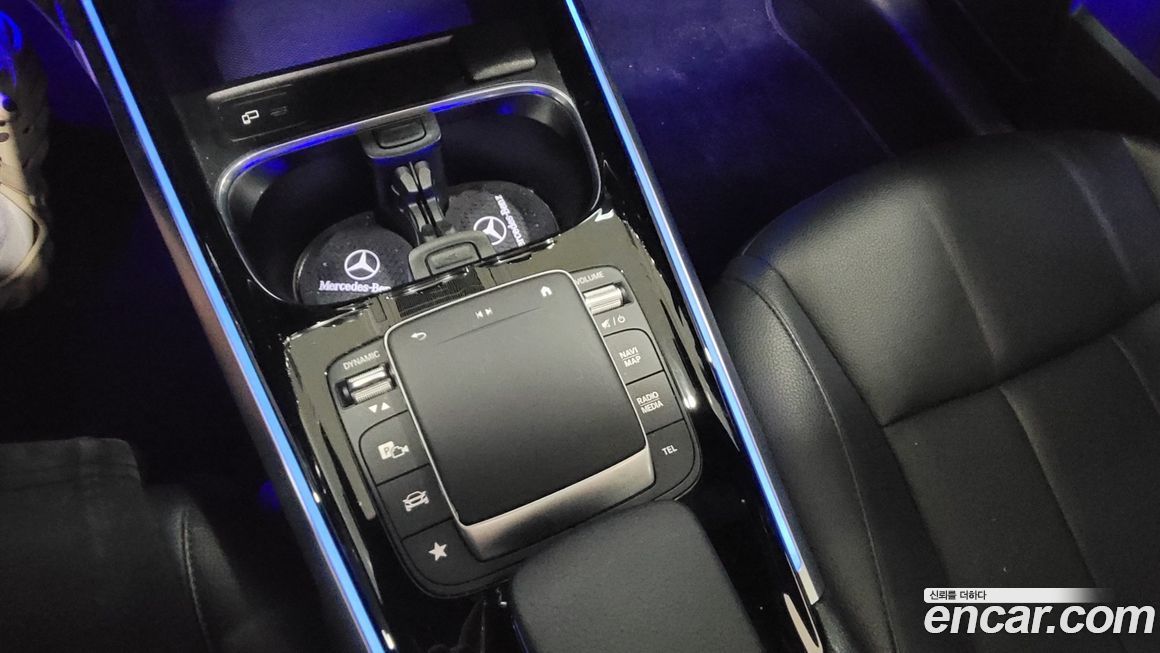 Mercedes-Benz GLB-Class 2022