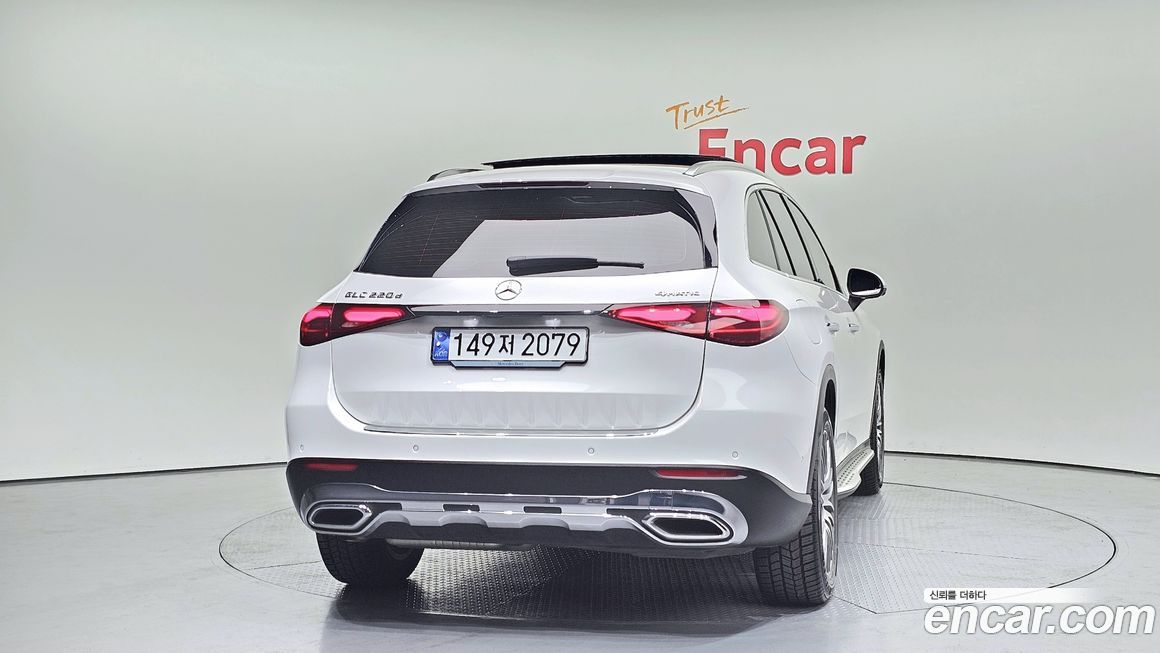 Mercedes-Benz GLC-Class 2024