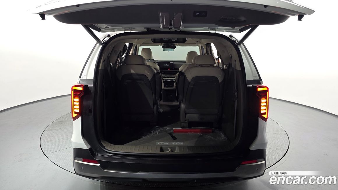 Kia Canival 2024