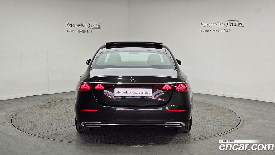 Mercedes-Benz E-Class 2025