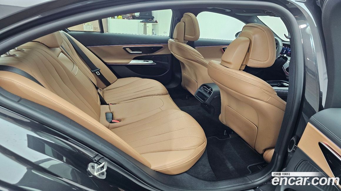 Mercedes-Benz E-Class 2025