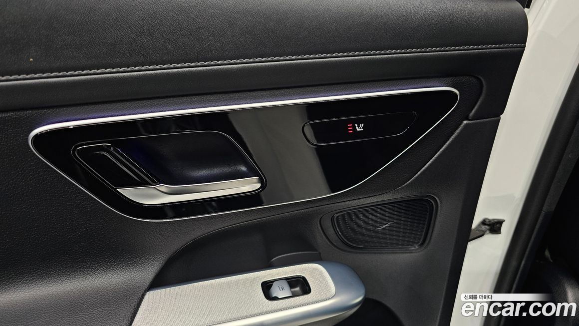 Mercedes-Benz GLC-Class 2024