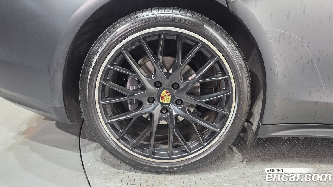 Porsche Panamera 2018