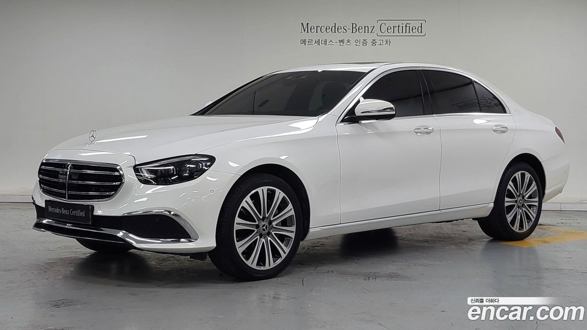 Mercedes-Benz E-Class 2023