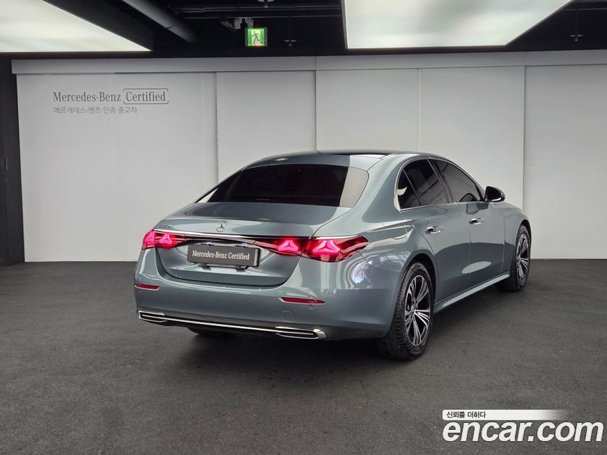 Mercedes-Benz E-Class 2025