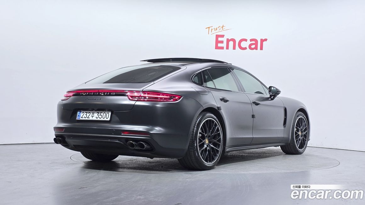 Porsche Panamera 2018