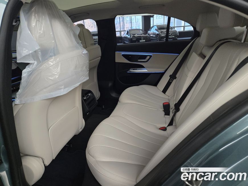 Mercedes-Benz E-Class 2025