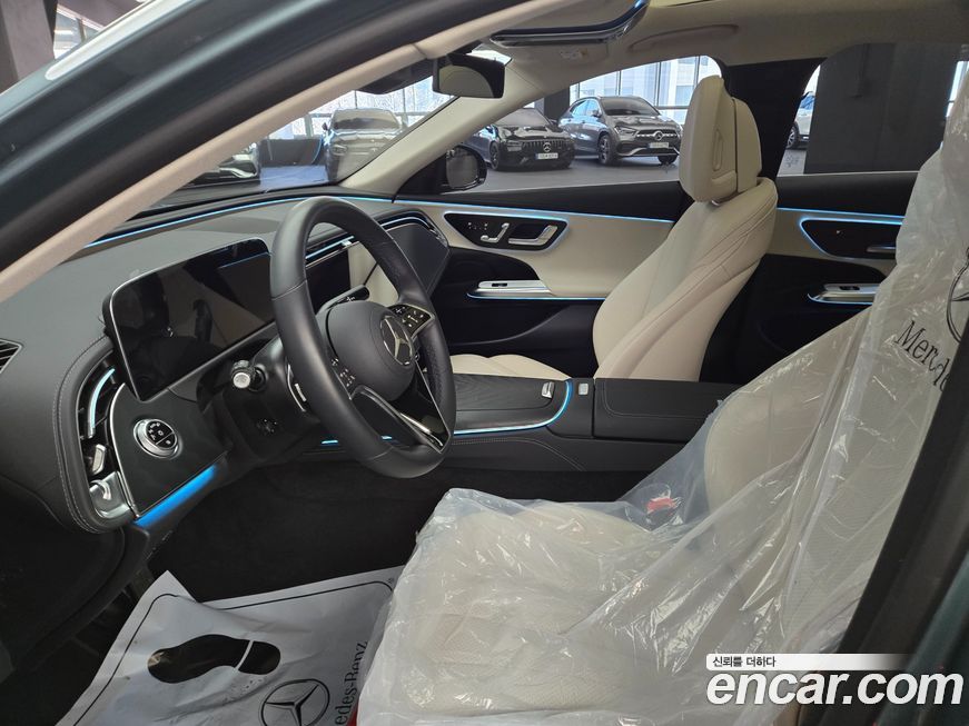 Mercedes-Benz E-Class 2025