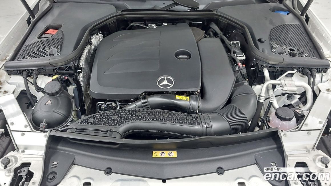 Mercedes-Benz E-Class 2023