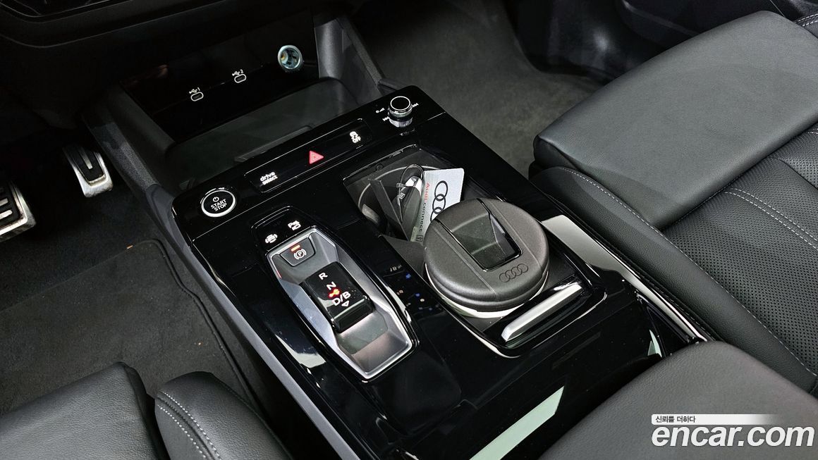 Audi Q6 e-tron 2025