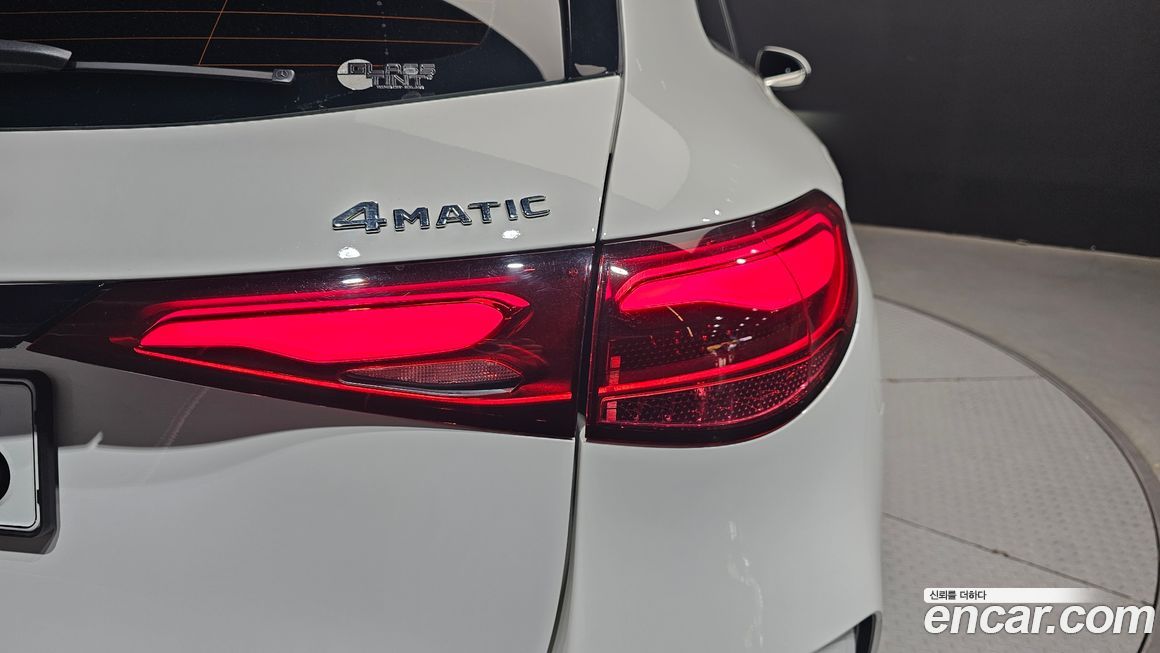 Mercedes-Benz GLC-Class 2024