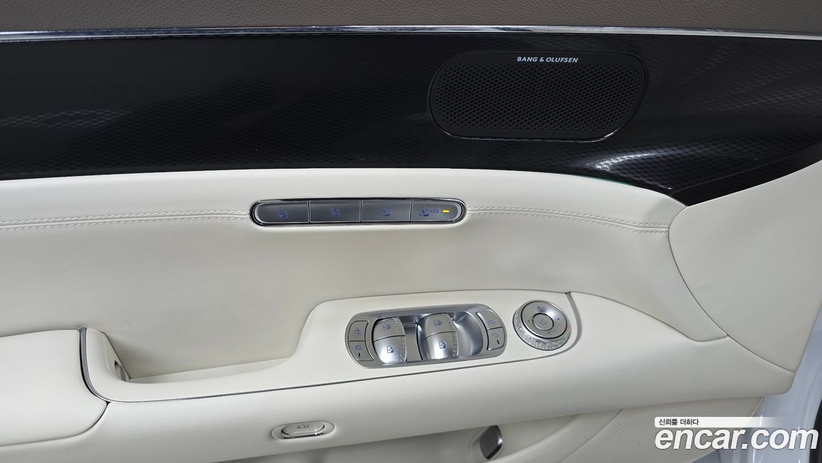 Genesis G90 2023