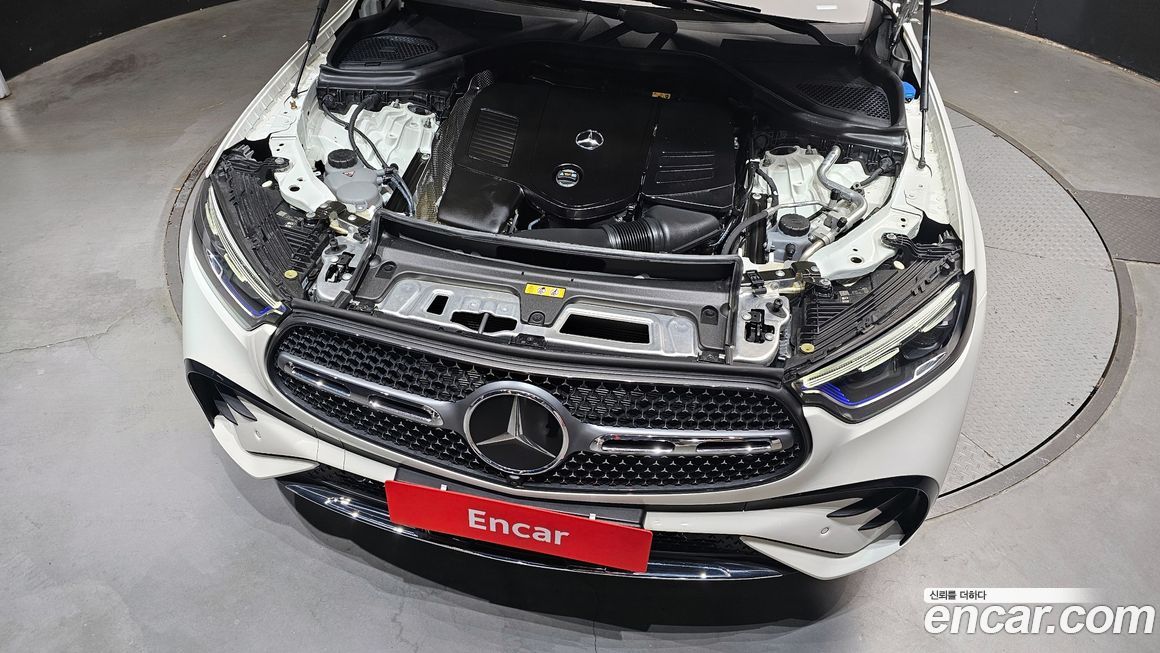 Mercedes-Benz GLC-Class 2024