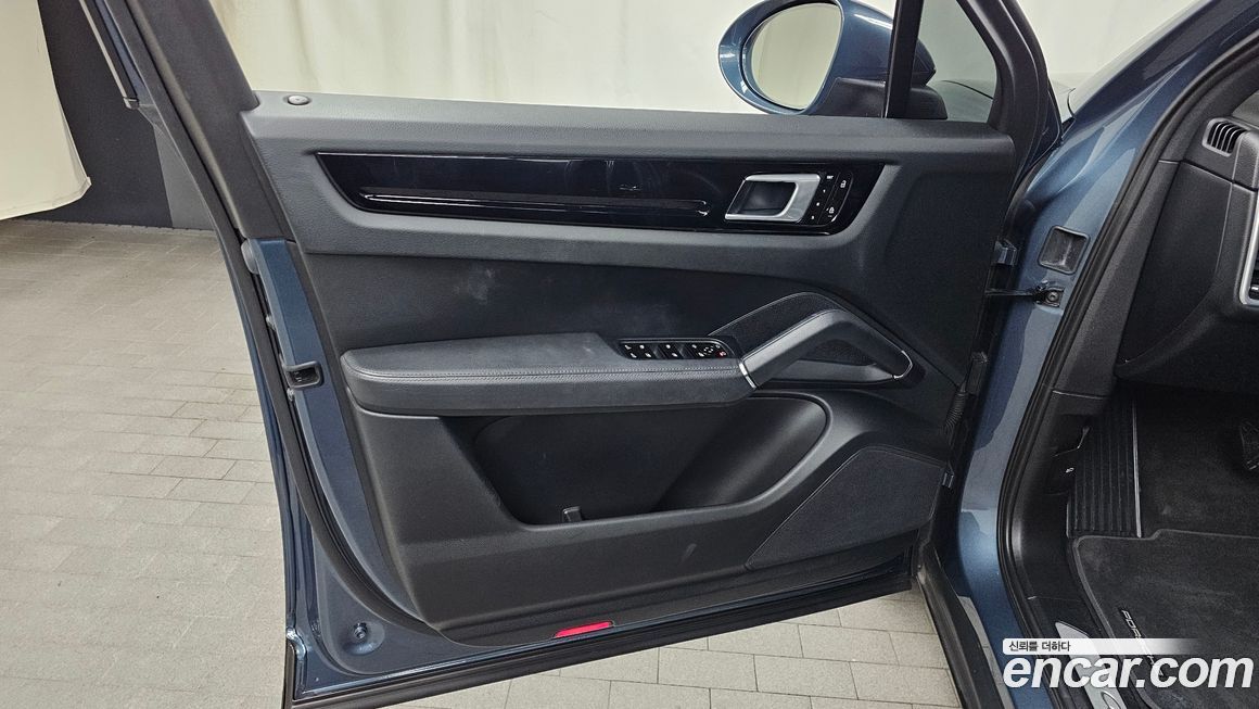 Porsche Cayenne 2020