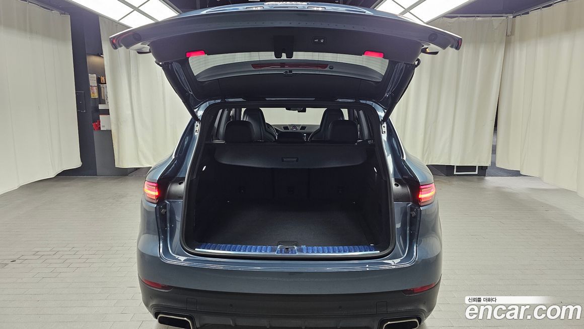 Porsche Cayenne 2020