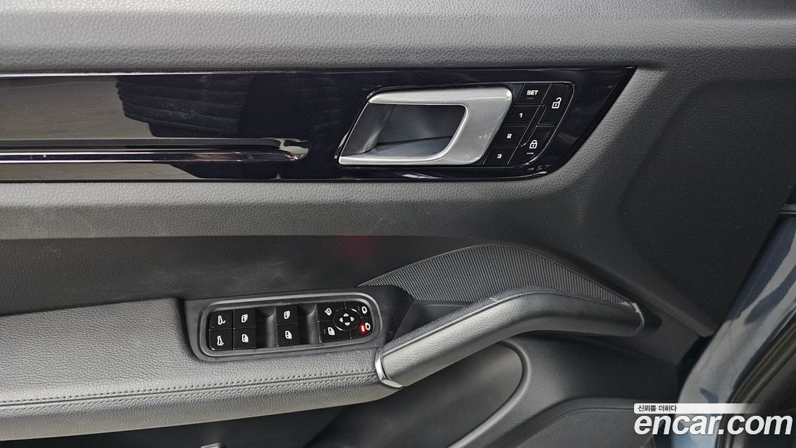 Porsche Cayenne 2020