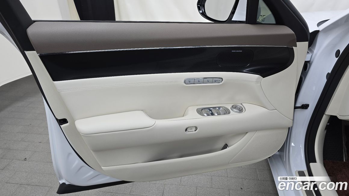 Genesis G90 2023
