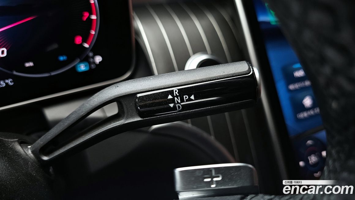 Mercedes-Benz GLC-Class 2024