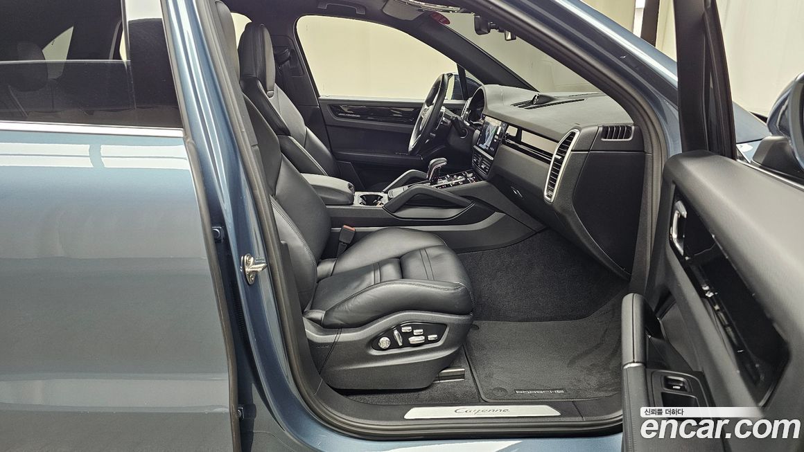 Porsche Cayenne 2020