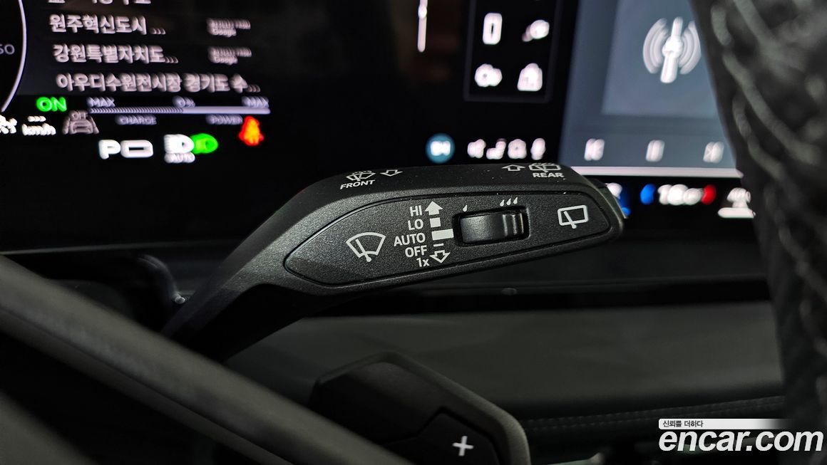Audi Q6 e-tron 2025