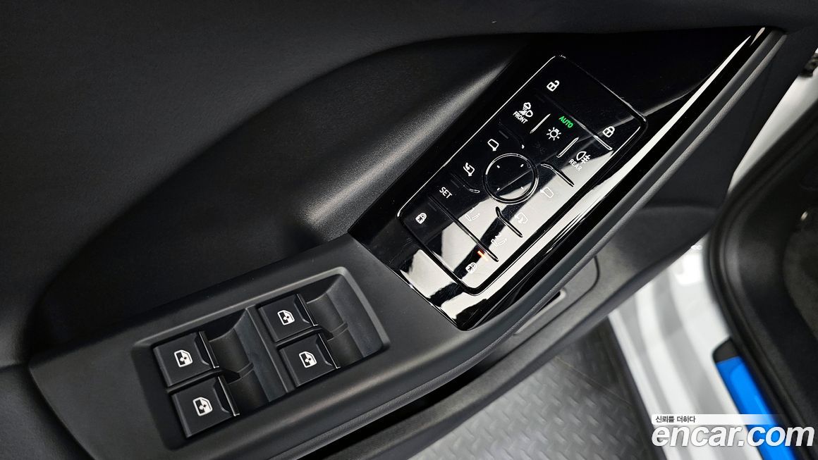 Audi Q6 e-tron 2025