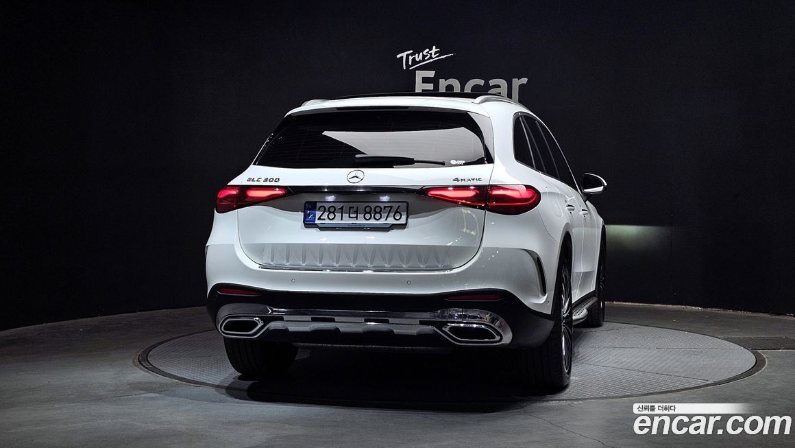 Mercedes-Benz GLC-Class 2024