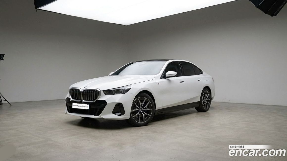 BMW 5-Series 2025