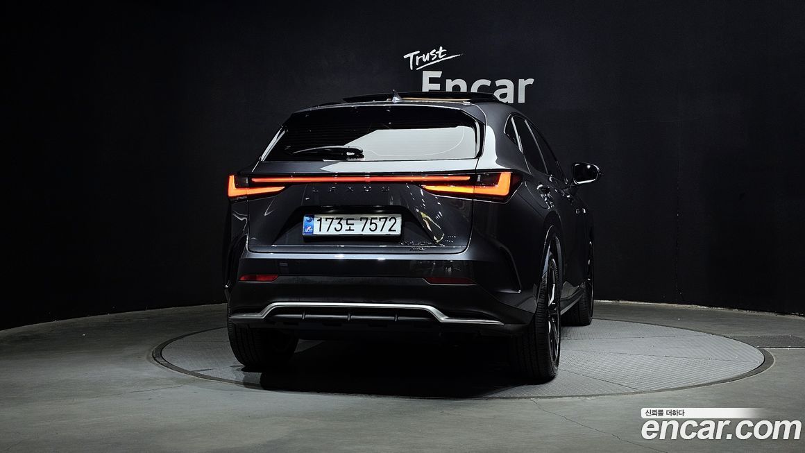Lexus NX 2026