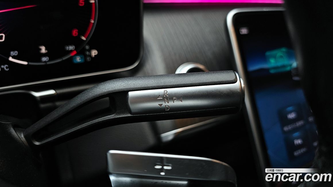 Mercedes-Benz S-Class 2021