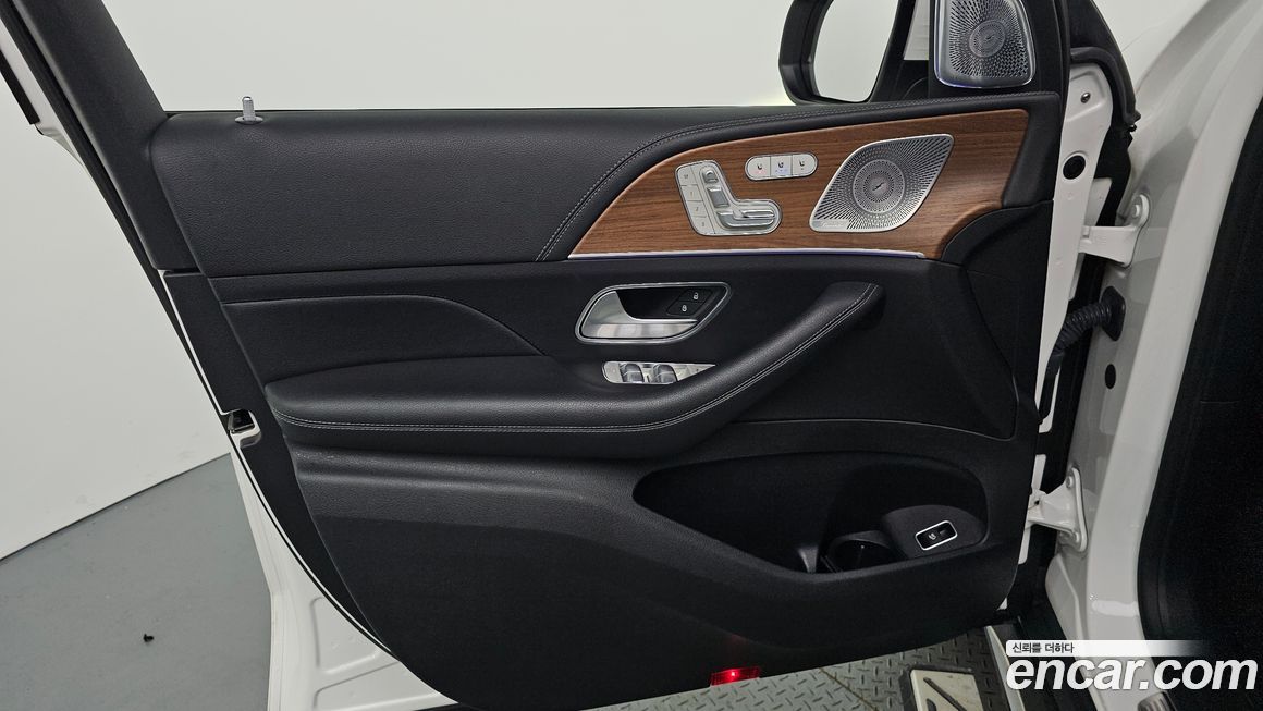 Mercedes-Benz GLS-Class 2021