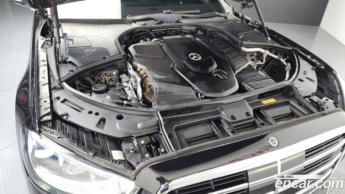 Mercedes-Benz S-Class 2022