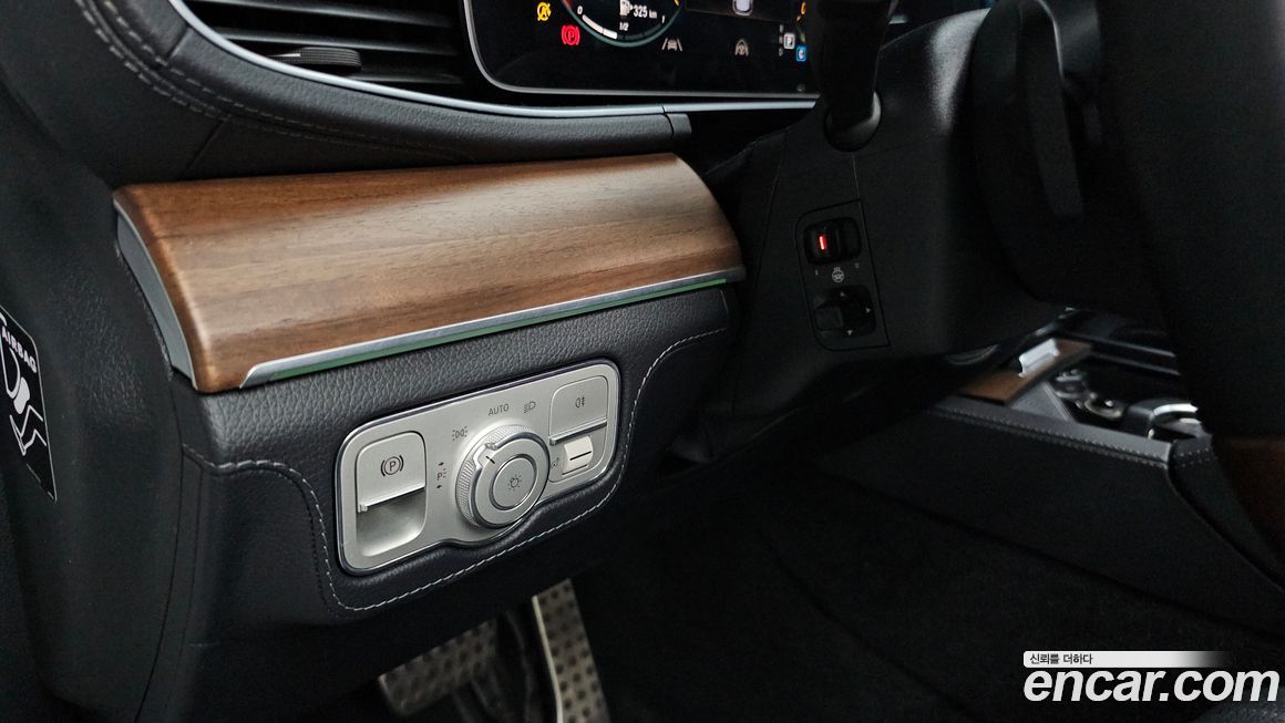 Mercedes-Benz GLS-Class 2021