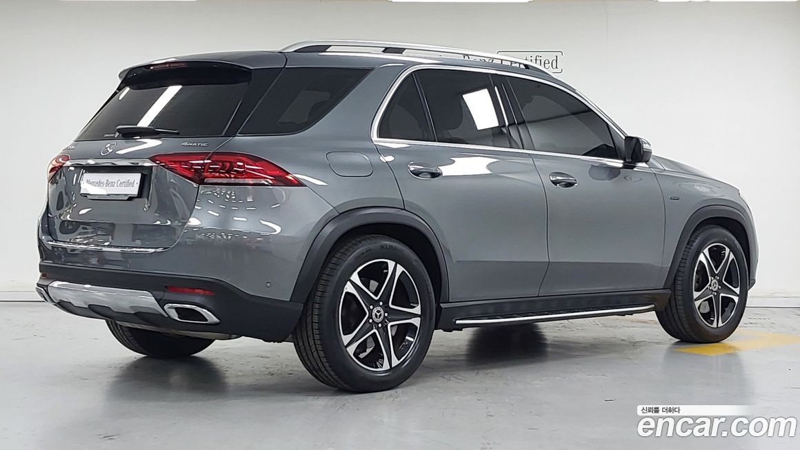 Mercedes-Benz GLE-Class 2021