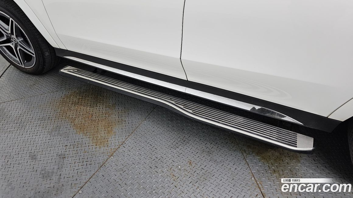 Mercedes-Benz GLS-Class 2021