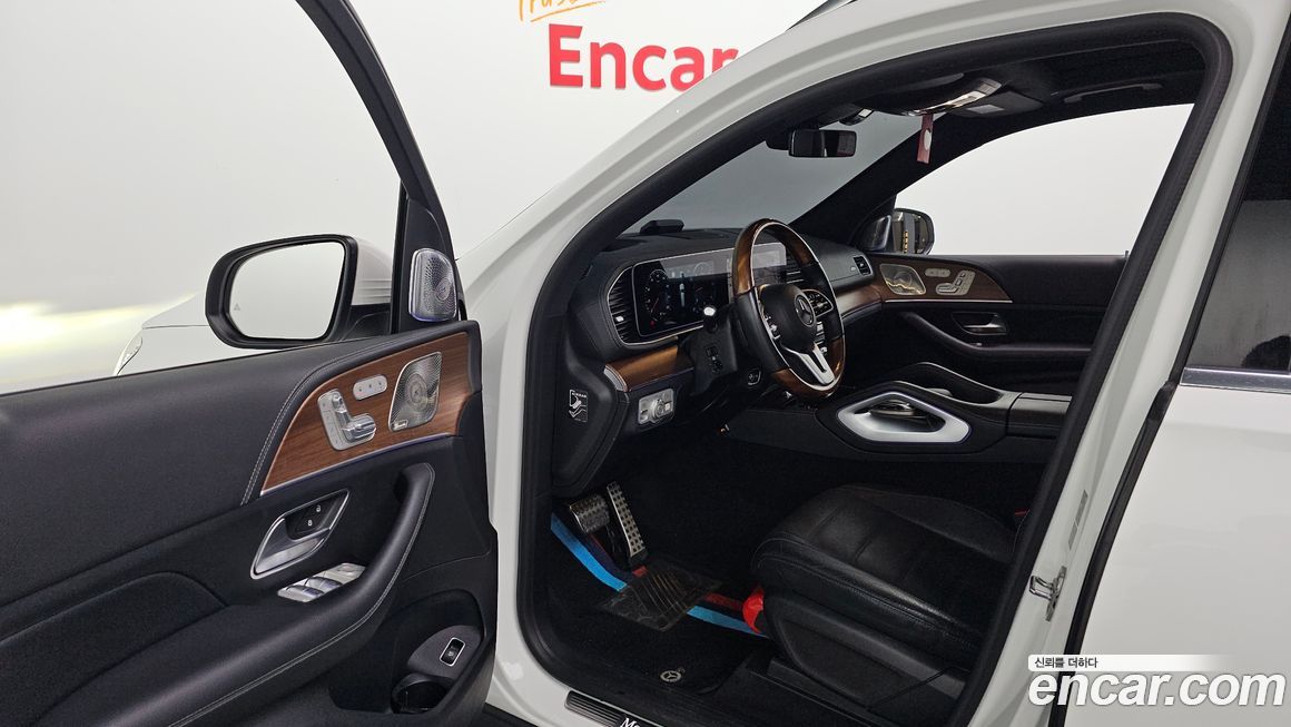 Mercedes-Benz GLS-Class 2021