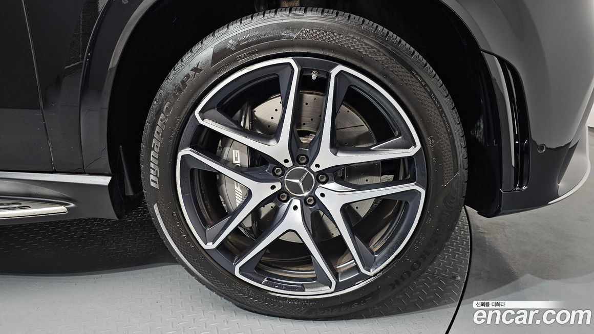 Mercedes-Benz GLE-Class 2023