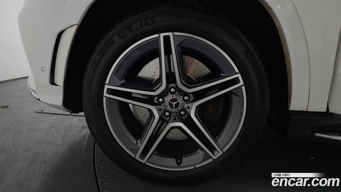 Mercedes-Benz GLS-Class 2021