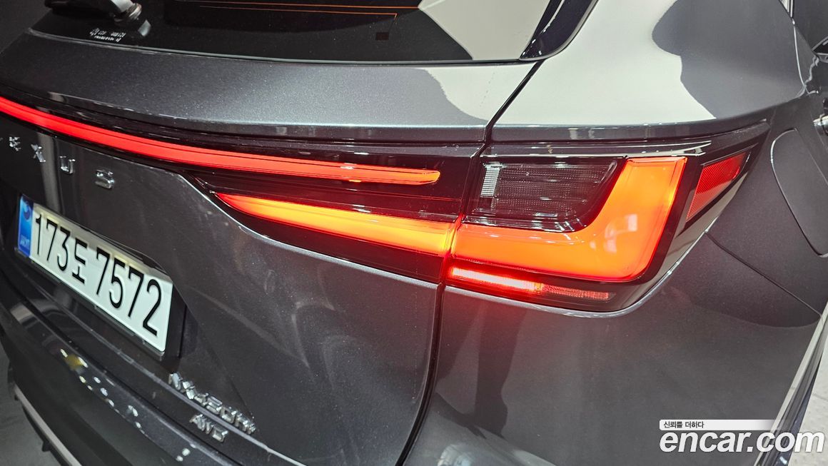 Lexus NX 2026