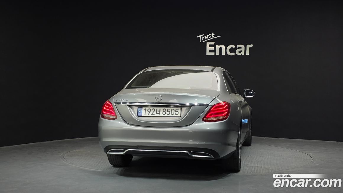 Mercedes-Benz C-Class 2016