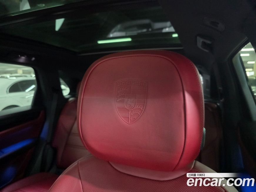 Porsche Cayenne 2021