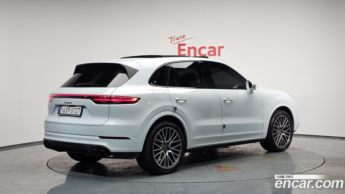 Porsche Cayenne 2022