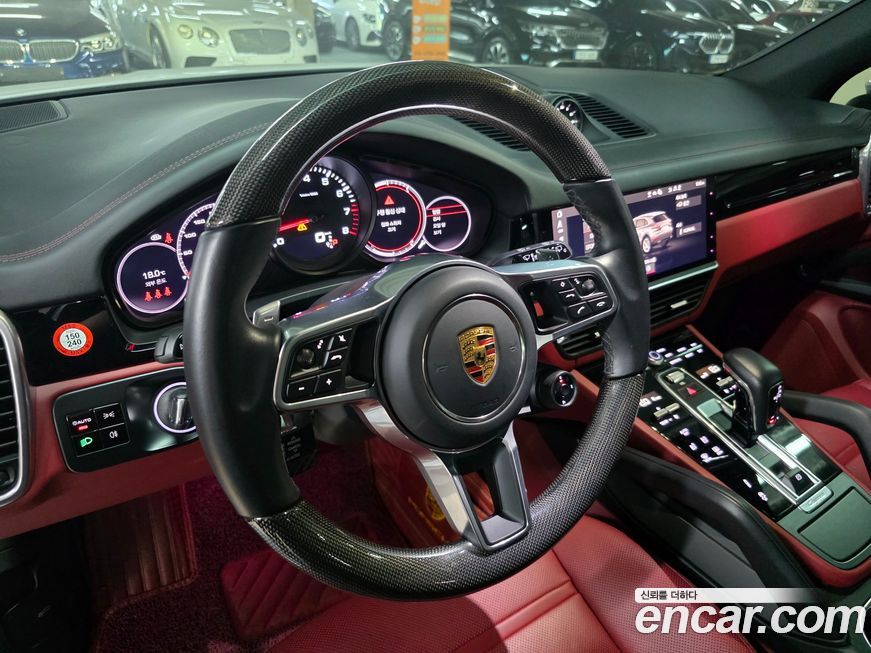 Porsche Cayenne 2021