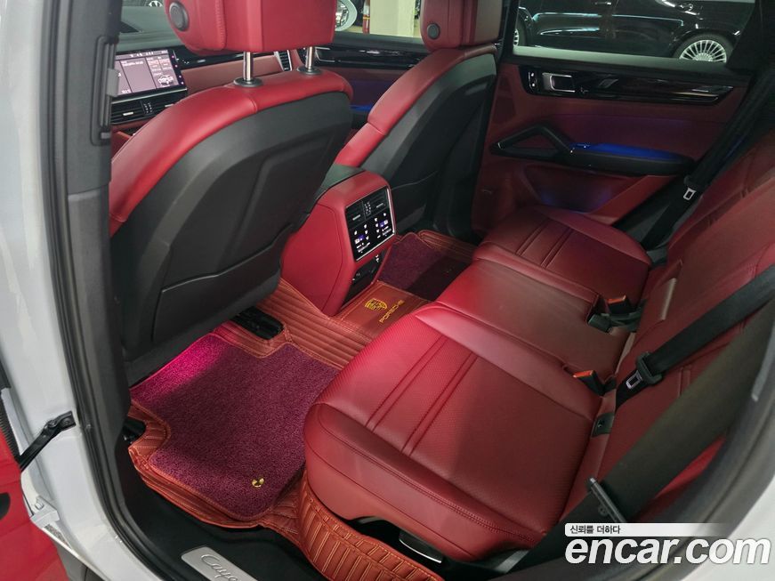 Porsche Cayenne 2021